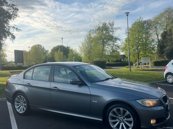 BMW 3-Series Saloon, Diesel, 2010, Grey