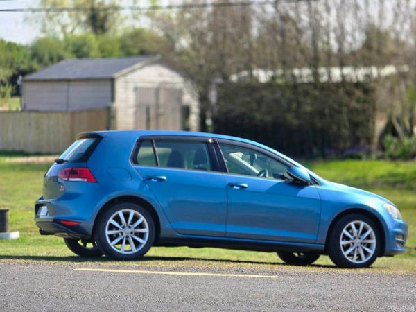 Volkswagen Golf Hatchback, Petrol, 2014, Blue