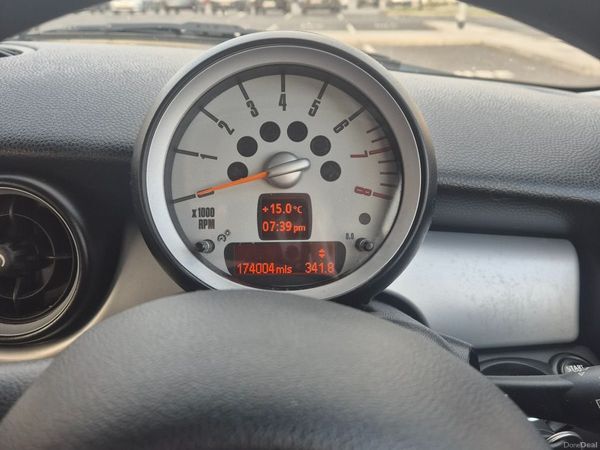 Mini First Hatchback, Petrol, 2010, White
