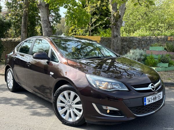 Opel Astra Saloon, Diesel, 2014, Brown
