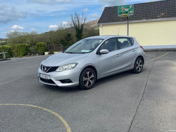 Nissan Pulsar Hatchback, Petrol, 2015, Silver