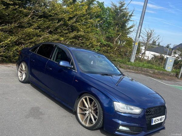 Audi A4 Saloon, Diesel, 2012, Blue