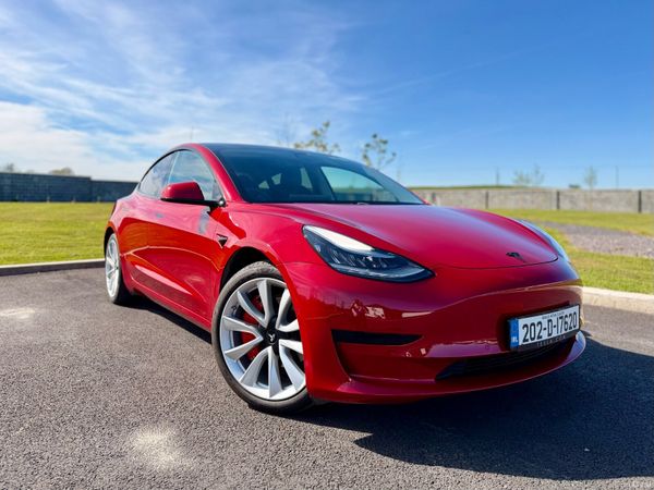 Tesla Model 3 Saloon, Electric, 2020, Red