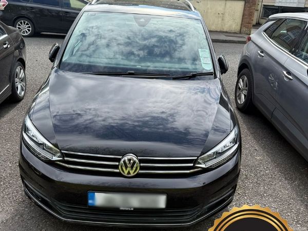 Volkswagen Touran MPV, Petrol, 2018, Black