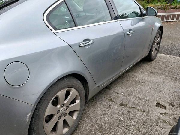 Vauxhall Insignia Hatchback, Diesel, 2012, Silver