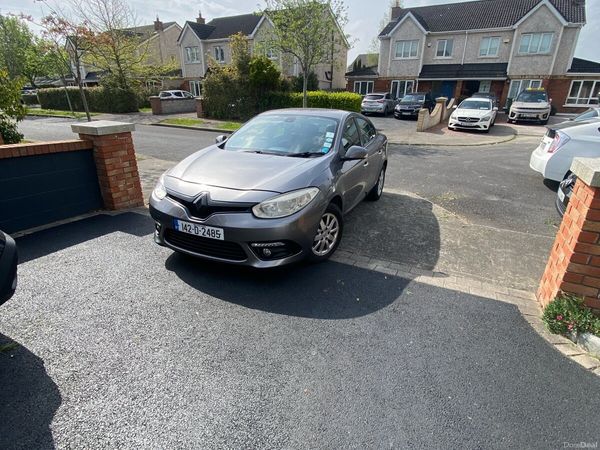 Renault Fluence Saloon, Diesel, 2014, Grey