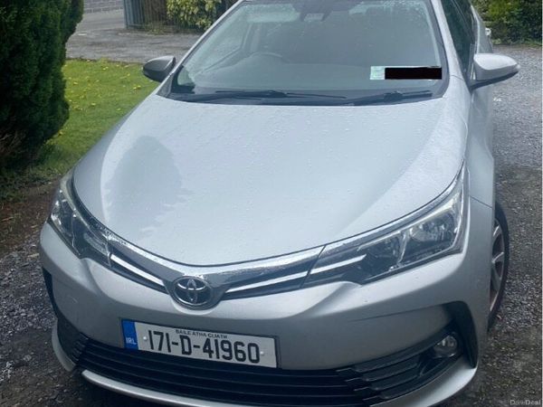 Toyota Corolla Saloon, Diesel, 2017, Grey