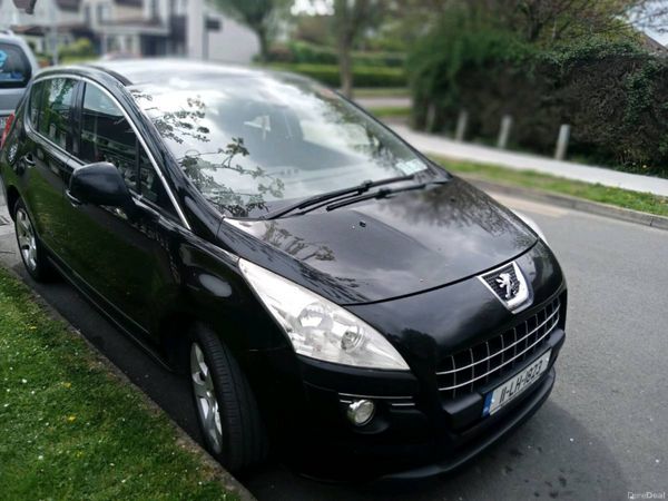 Peugeot 3008 MPV, Diesel, 2011, Black