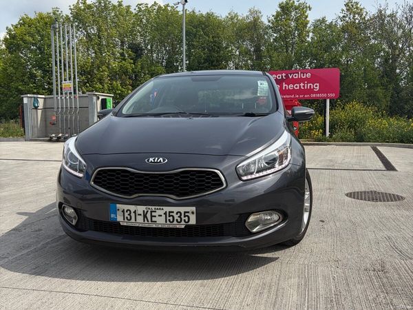 Kia Ceed Hatchback, Diesel, 2013, Grey