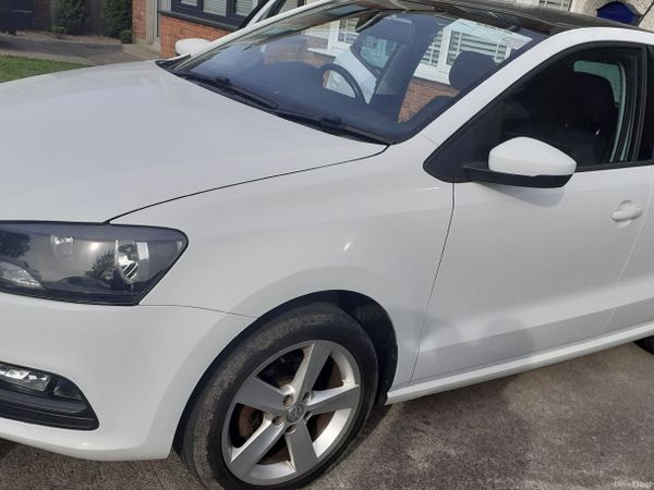 Volkswagen Polo Hatchback, Petrol, 2016, White