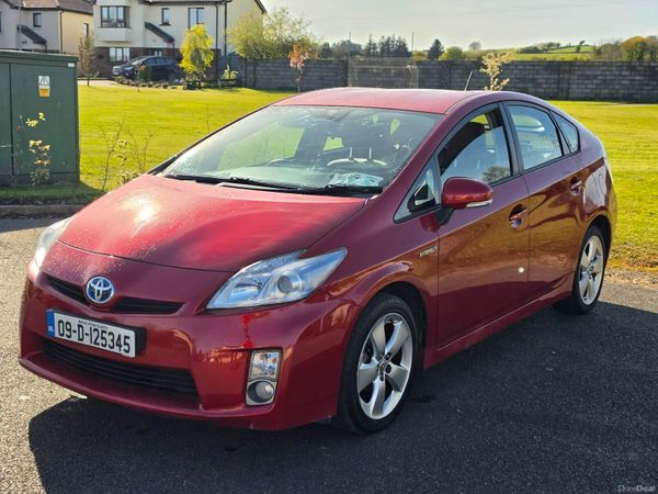 Toyota Prius Hatchback, Petrol Hybrid, 2009, Red