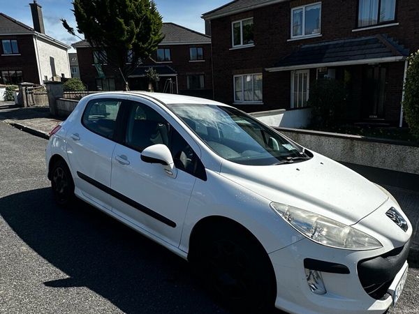 Peugeot 308 Hatchback, Diesel, 2010, White