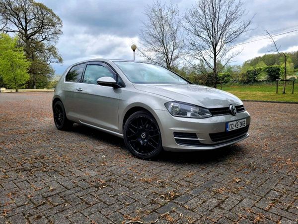 Volkswagen Golf Hatchback, Petrol, 2013, Silver