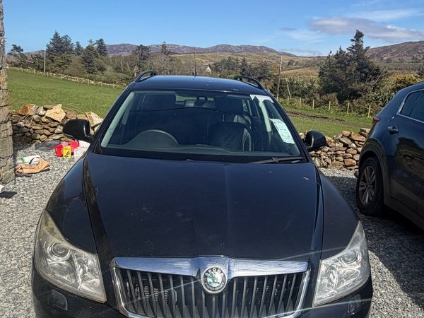 Skoda Octavia Estate, Diesel, 2010, Black