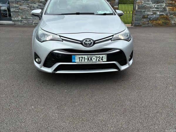 Toyota Avensis Saloon, Diesel, 2017, Grey