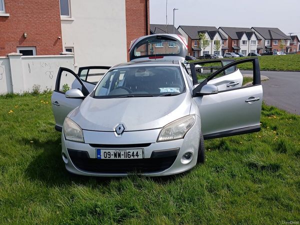 Renault Megane Hatchback, Diesel, 2009, Silver