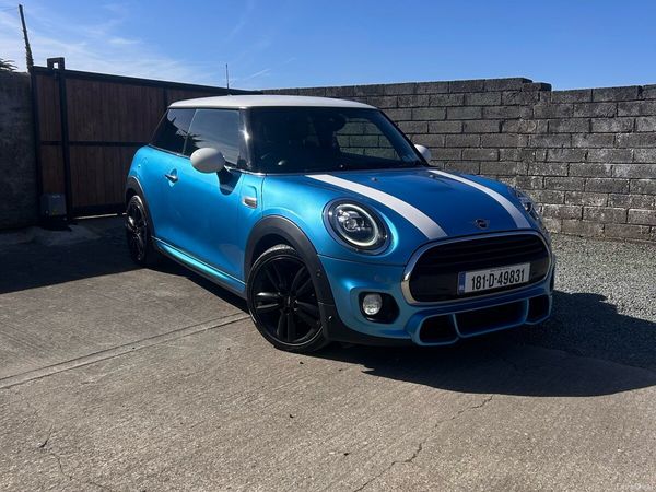 Mini Cooper Hatchback, Diesel, 2018, Blue