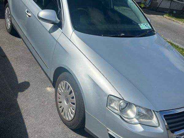 Volkswagen Passat Saloon, Diesel, 2007, Silver