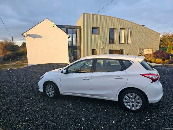 Nissan Pulsar Hatchback, Diesel, 2016, White