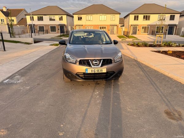 Nissan Qashqai Hatchback, Diesel, 2011, Brown