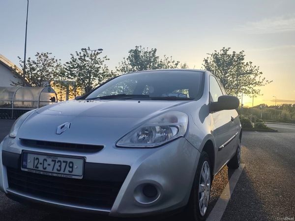 Renault Clio Hatchback, Ethanol Petrol, 2012, Silver