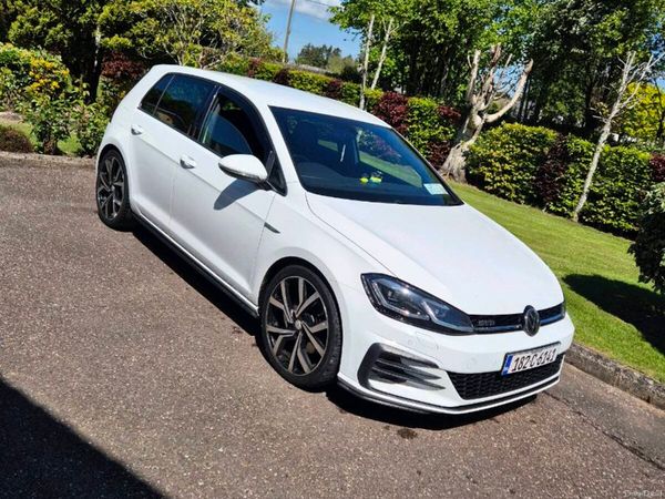 Volkswagen Golf Hatchback, Diesel, 2018, White