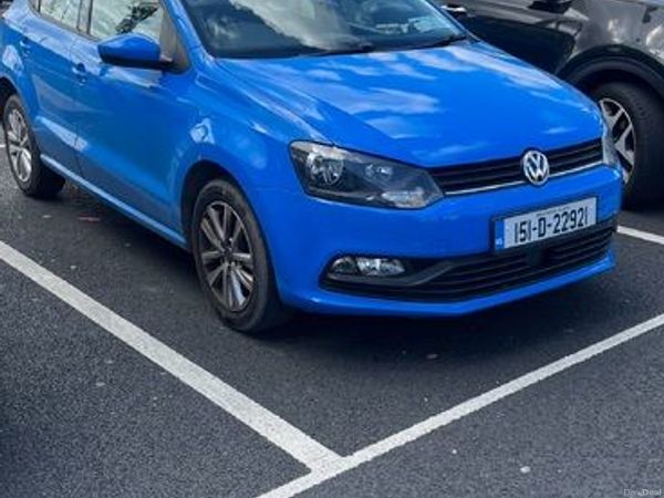 Volkswagen Polo Hatchback, Petrol, 2015, Blue