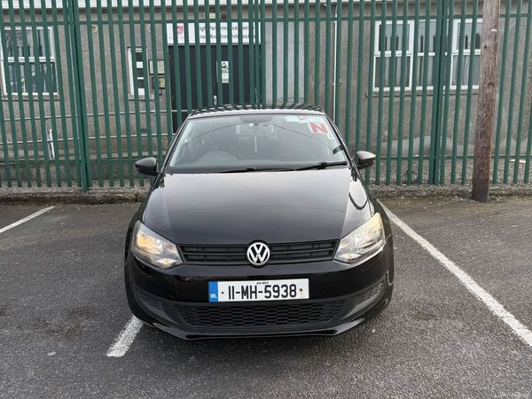 Volkswagen Polo Hatchback, Petrol, 2011, Black