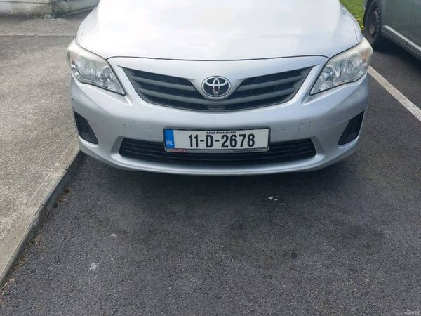 Toyota Corolla Saloon, Diesel, 2011, Silver