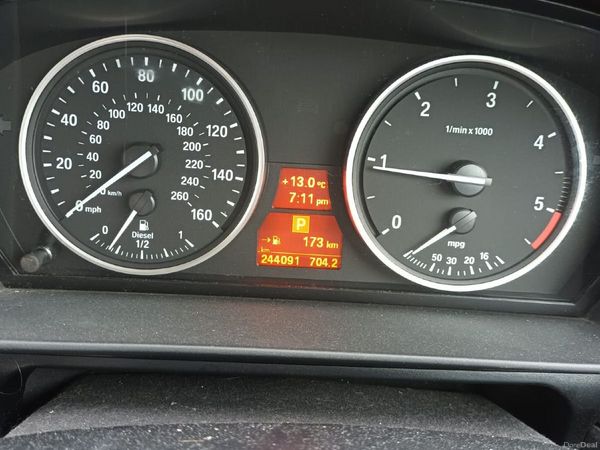 BMW 5-Series Saloon, Diesel, 2009, Silver