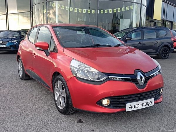 Renault Clio Hatchback, Petrol, 2013, Red
