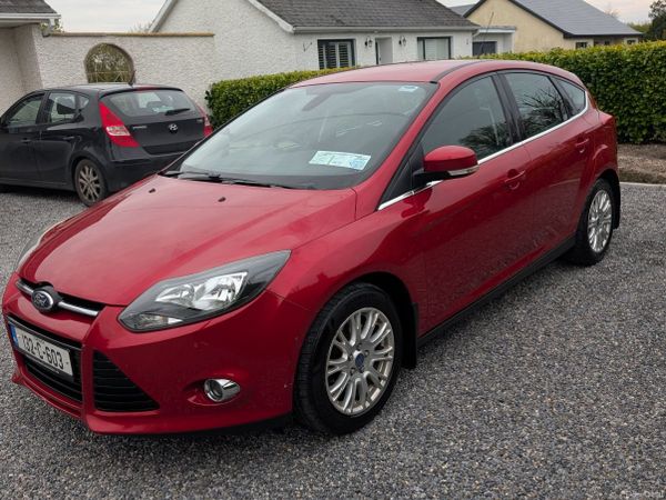 Ford Focus Hatchback, Diesel, 2013, Red