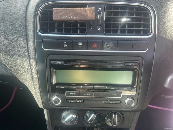 Volkswagen Polo Hatchback, Diesel, 2011, Red