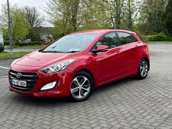 Hyundai i30 Hatchback, Diesel, 2015, Red