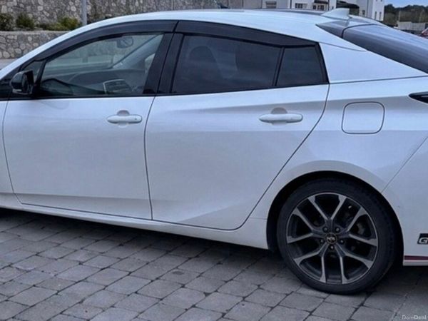 Toyota Prius Hatchback, Petrol Plug-in Hybrid, 2018, White