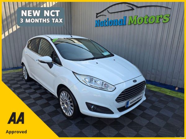 Ford Fiesta Hatchback, Petrol, 2014, White