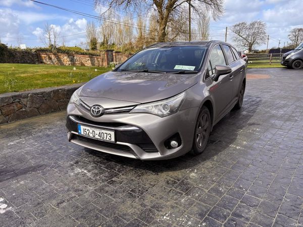 Toyota Avensis MPV, Diesel, 2015, Bronze