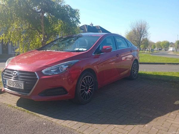 Hyundai i40 Saloon, Diesel, 2016, Red