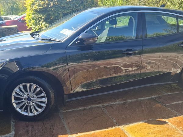 Ford Focus Hatchback, Petrol, 2019, Black