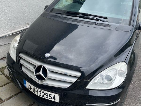 Mercedes-Benz B-Class MPV, Petrol, 2010, Black