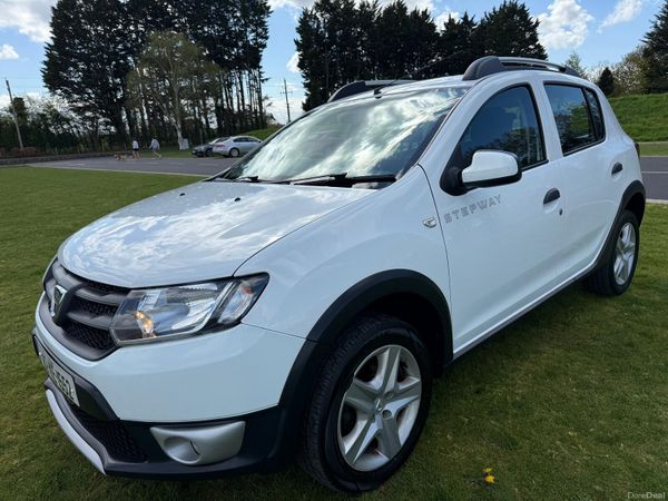 Dacia Sandero Stepway Hatchback, Diesel, 2016, White