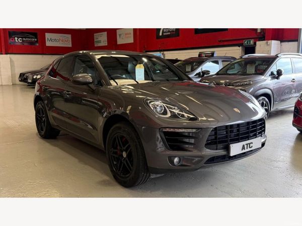 Porsche Macan SUV, Petrol, 2015, Grey
