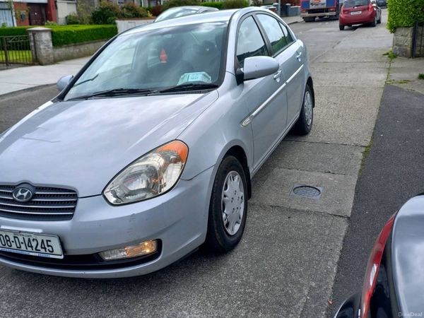 Hyundai Accent Saloon, Petrol, 2008, Silver