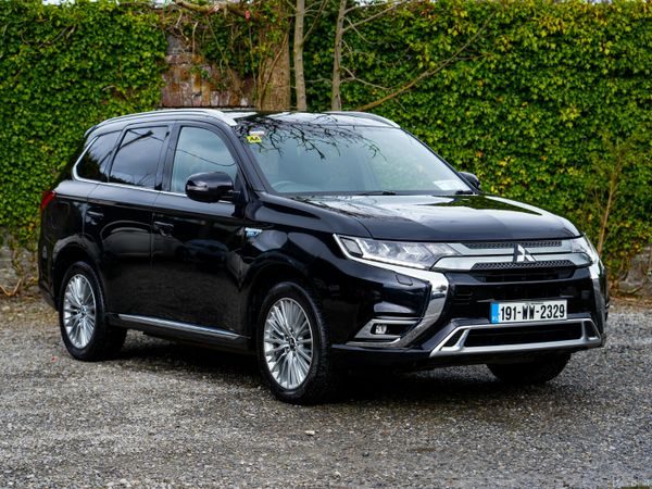 Mitsubishi Outlander SUV, Petrol Plug-in Hybrid, 2019, Black