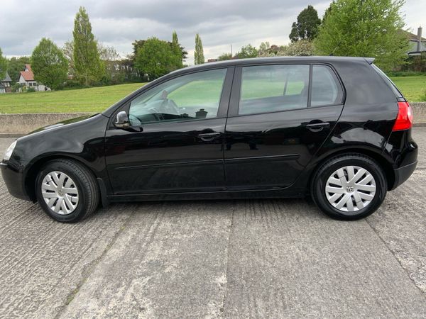 Volkswagen Golf Hatchback, Petrol, 2008, Black