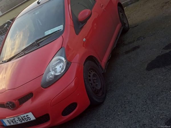 Toyota Aygo Hatchback, Petrol, 2011, Red
