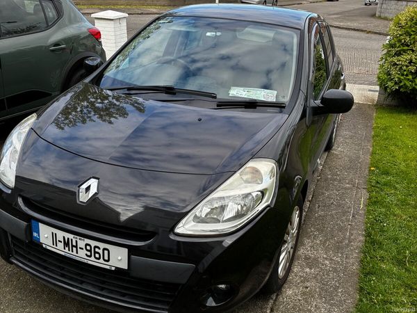 Renault Clio Hatchback, Petrol, 2011, Black