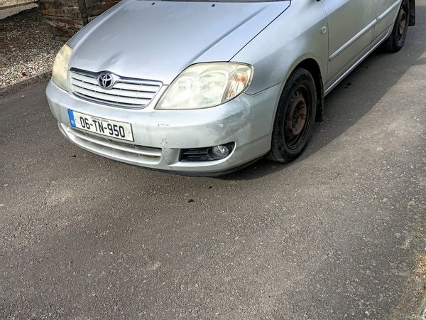 Toyota Corolla Saloon, Diesel, 2006, Silver