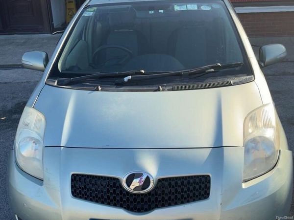 Toyota Vitz Hatchback, Petrol, 2007, Green
