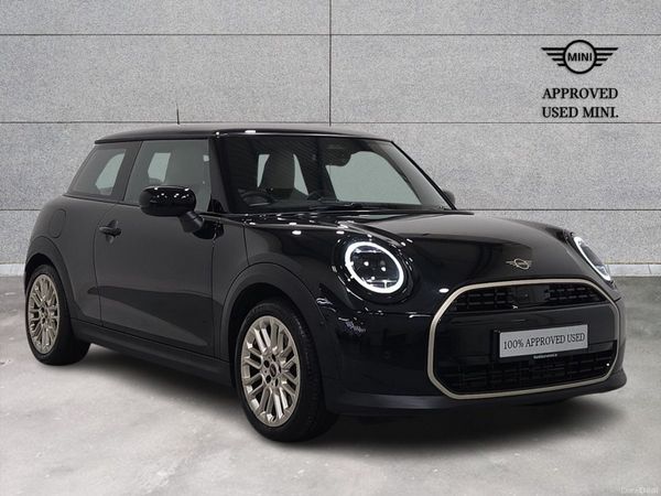 Mini Cooper Hatchback, Petrol, 2025, Black